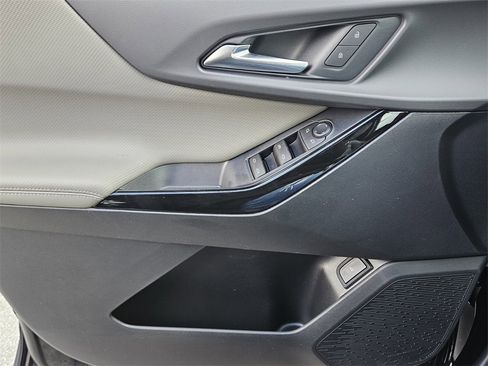 New 2026 Chevrolet Equinox LT w/ Convenience Package II image 30