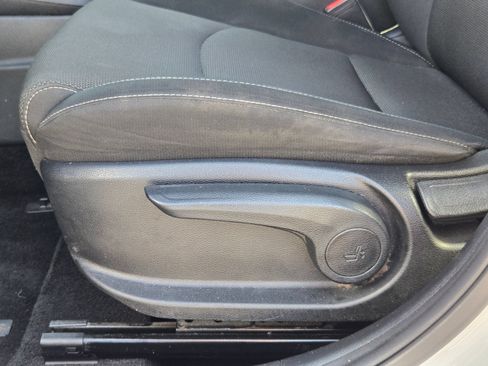 Used 2022 Kia Forte Sedan FWD image 23