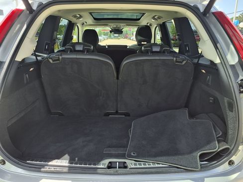 Certified 2025 Volvo XC90 B5 Core AWD/4WD image 12
