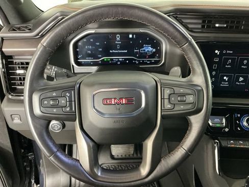 Used 2023 GMC Sierra 1500 AT4 w/ AT4 Premium Package AWD/4WD image 18