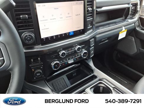 New 2026 Ford F250 Lariat w/ Black Appearance Package AWD/4WD image 24