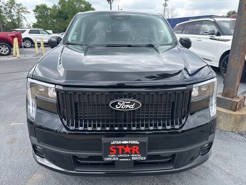 New 2025 Ford Maverick Lobo image 2