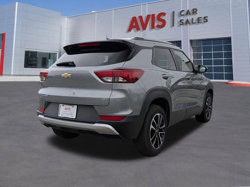 Used 2025 Chevrolet TrailBlazer LT AWD/4WD image 6