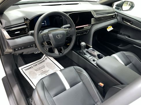 New 2026 Toyota Camry SE w/ Convenience Package image 13