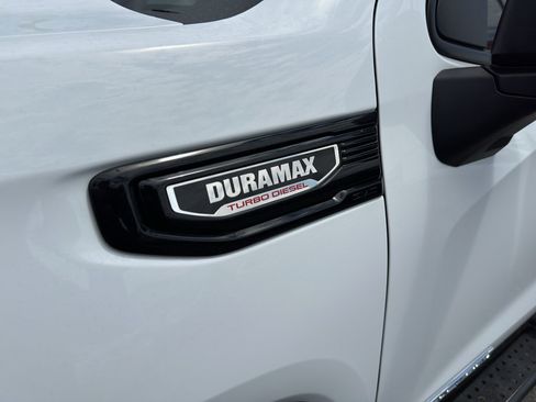 Used 2023 GMC Sierra 1500 Elevation w/ X31 Off-Road Package AWD/4WD image 28