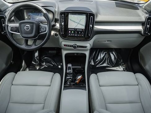 Certified 2024 Volvo XC40 B5 Plus w/ Protection Package Premier AWD/4WD image 21