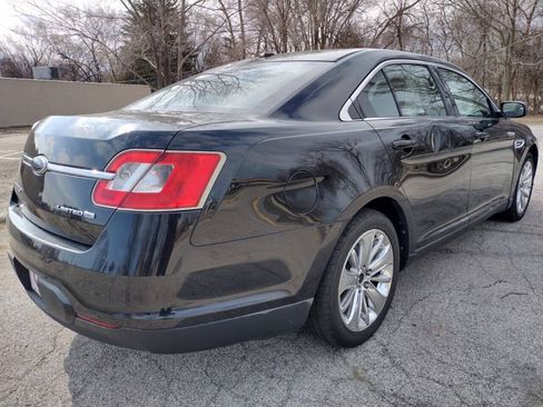 Used 2010 Ford Taurus Limited AWD/4WD image 4
