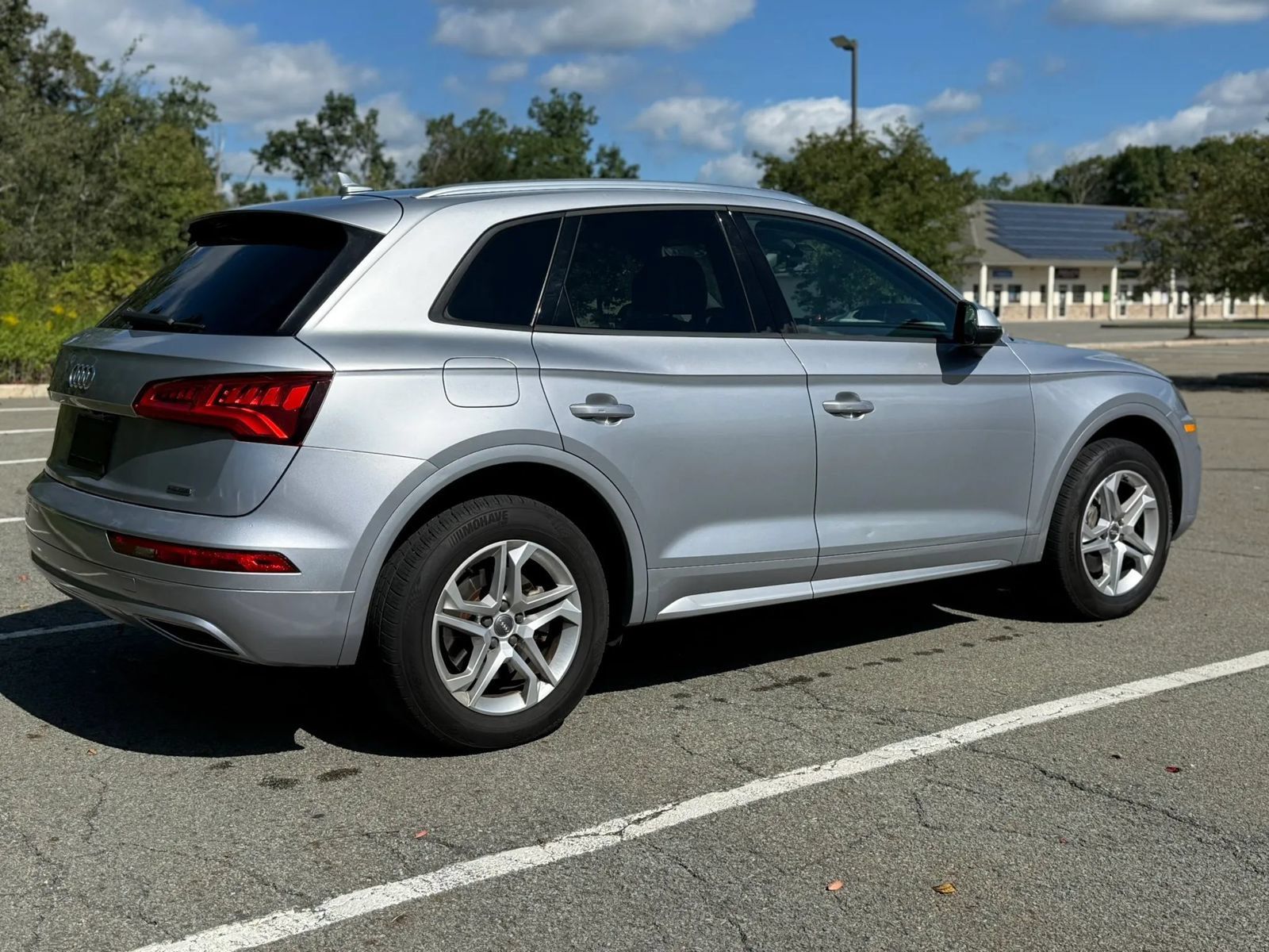 Used 2018 Audi Q5 2.0T Premium w/ Convenience Package AWD/4WD image 5