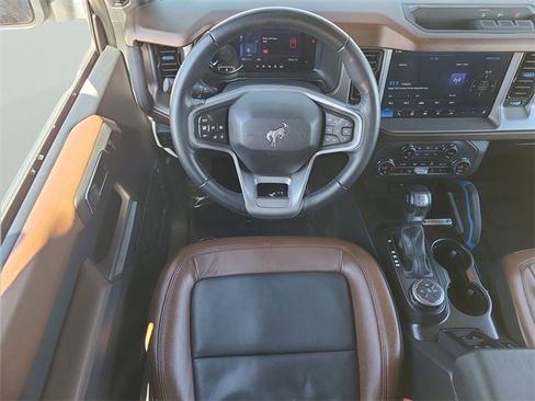 Used 2023 Ford Bronco Outer Banks image 16