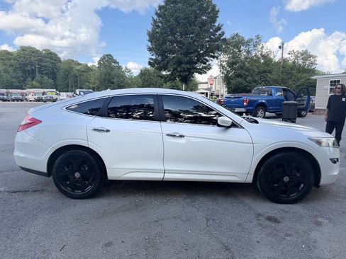 Used 2010 Honda Crosstour EX-L image 4
