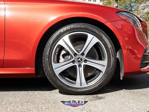 Used 2019 Mercedes-Benz E 300 4MATIC w/ Driver Assistance Package image 10