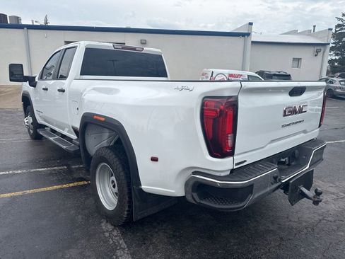 Used 2023 GMC Sierra 3500 Pro w/ Convenience Package image 5