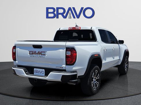 Used 2024 GMC Canyon AT4 AWD/4WD image 4