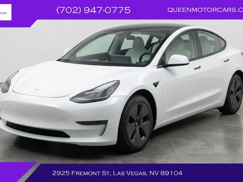 Used 2023 Tesla Model 3 Standard Range RWD image 1