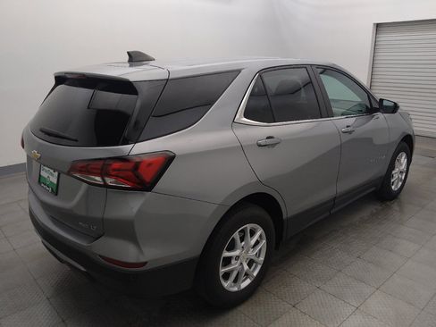 Used 2024 Chevrolet Equinox LT w/ Driver Convenience Package AWD/4WD image 9