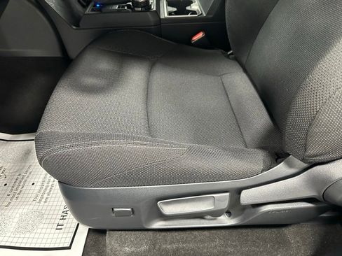 Used 2025 Toyota 4Runner SR5 image 13