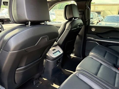 New 2025 Lincoln Navigator Reserve w/ Jet Appearance Package image 17