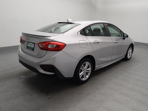 Used 2016 Chevrolet Cruze LT w/ Convenience Package FWD image 10