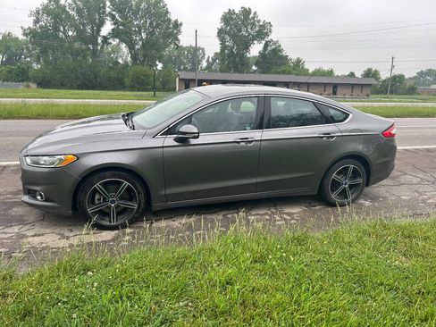 Used 2013 Ford Fusion SE image 5