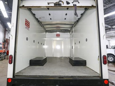 Used 2023 Ford Transit 350 DRW RWD image 10