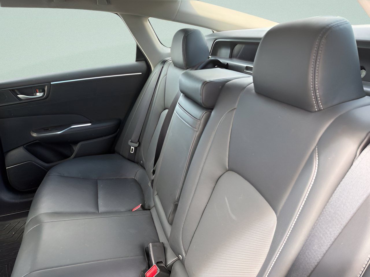 Used 2018 Honda Clarity Touring image 17
