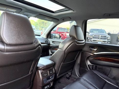 Used 2017 Acura MDX SH-AWD image 14
