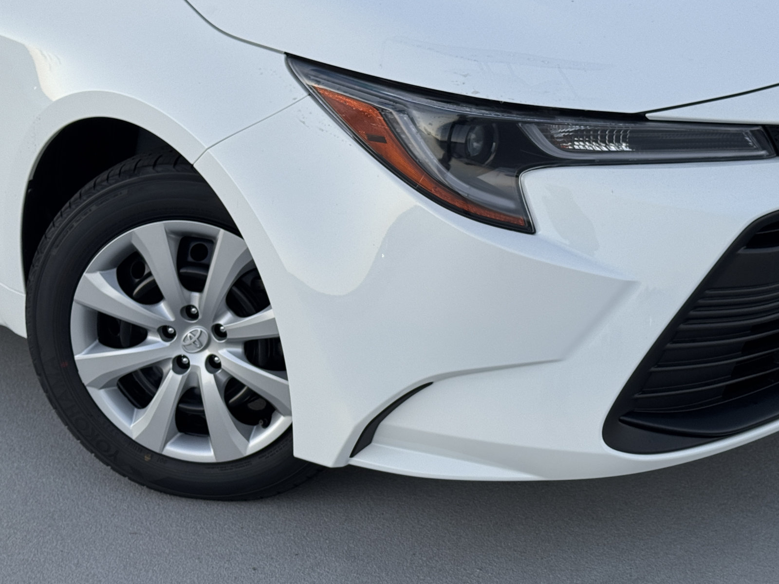 New 2027 Toyota Corolla LE FWD image 10