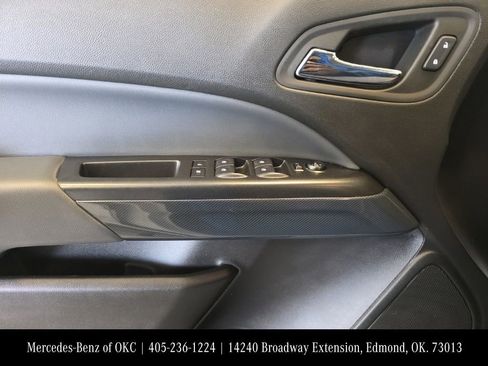 Used 2022 Chevrolet Colorado Z71 w/ Safety Package image 12