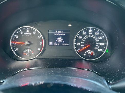 Used 2021 Kia Seltos EX image 9