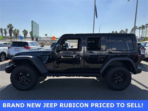 Used 2023 Jeep Wrangler Unlimited Rubicon 4xe image 2