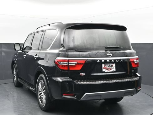 Used 2021 Nissan Armada SL w/ Captain's Chairs Package RWD image 4
