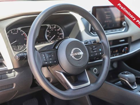 Used 2023 Nissan Rogue SV FWD image 16