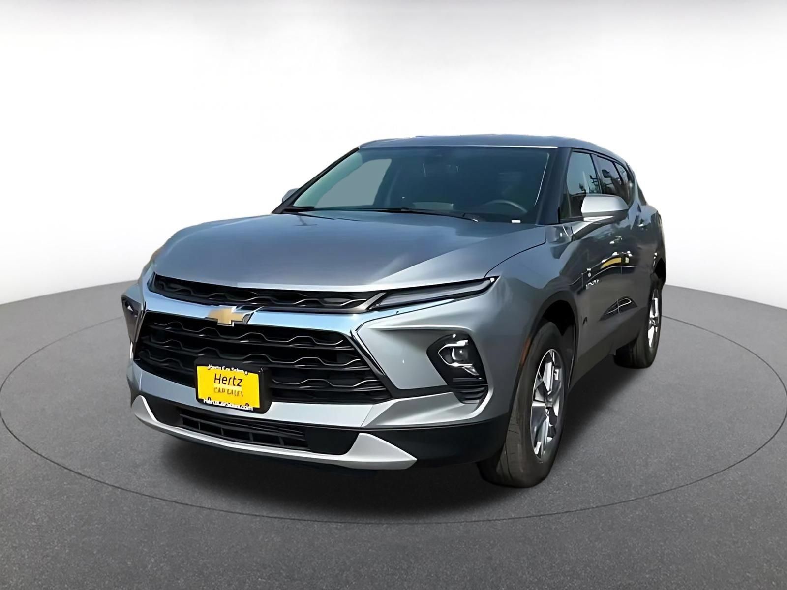 Used 2026 Chevrolet Blazer LT FWD image 6