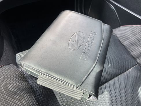 Used 2016 Hyundai Genesis Coupe 3.8 image 38