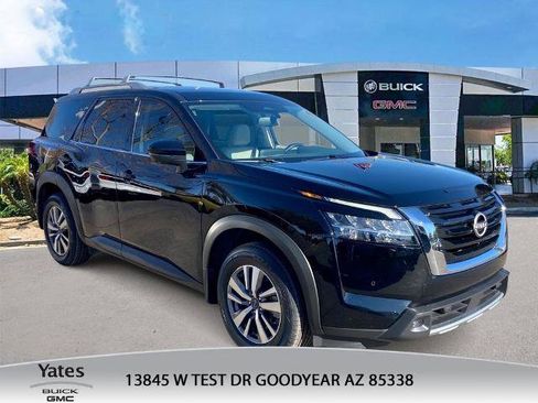 Used 2022 Nissan Pathfinder SL image 1
