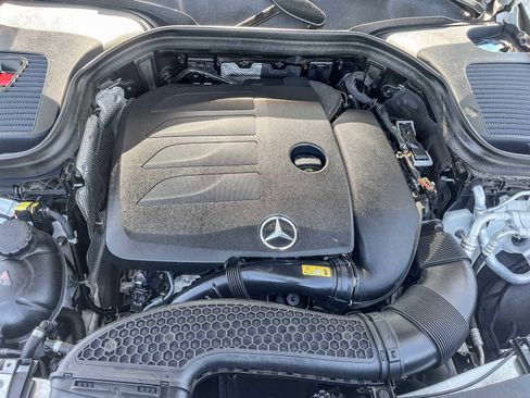 Used 2022 Mercedes-Benz GLC 300 image 25