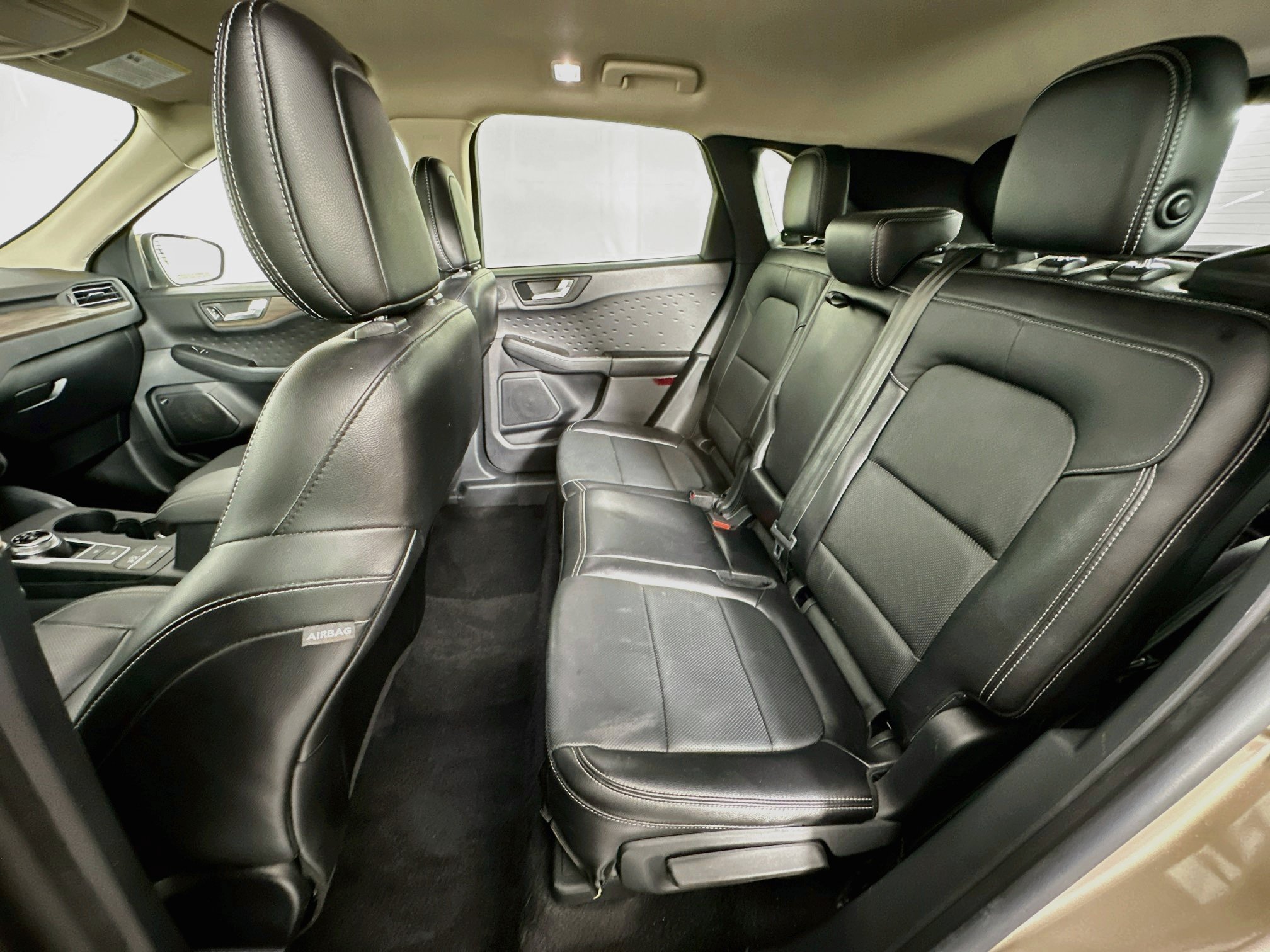 Used 2020 Ford Escape Titanium AWD/4WD image 28