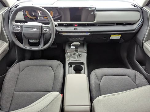 New 2027 Kia Seltos S FWD image 13