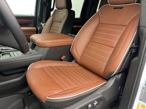 New 2026 GMC Sierra 2500 Denali Ultimate w/ Max Trailering Package image 8