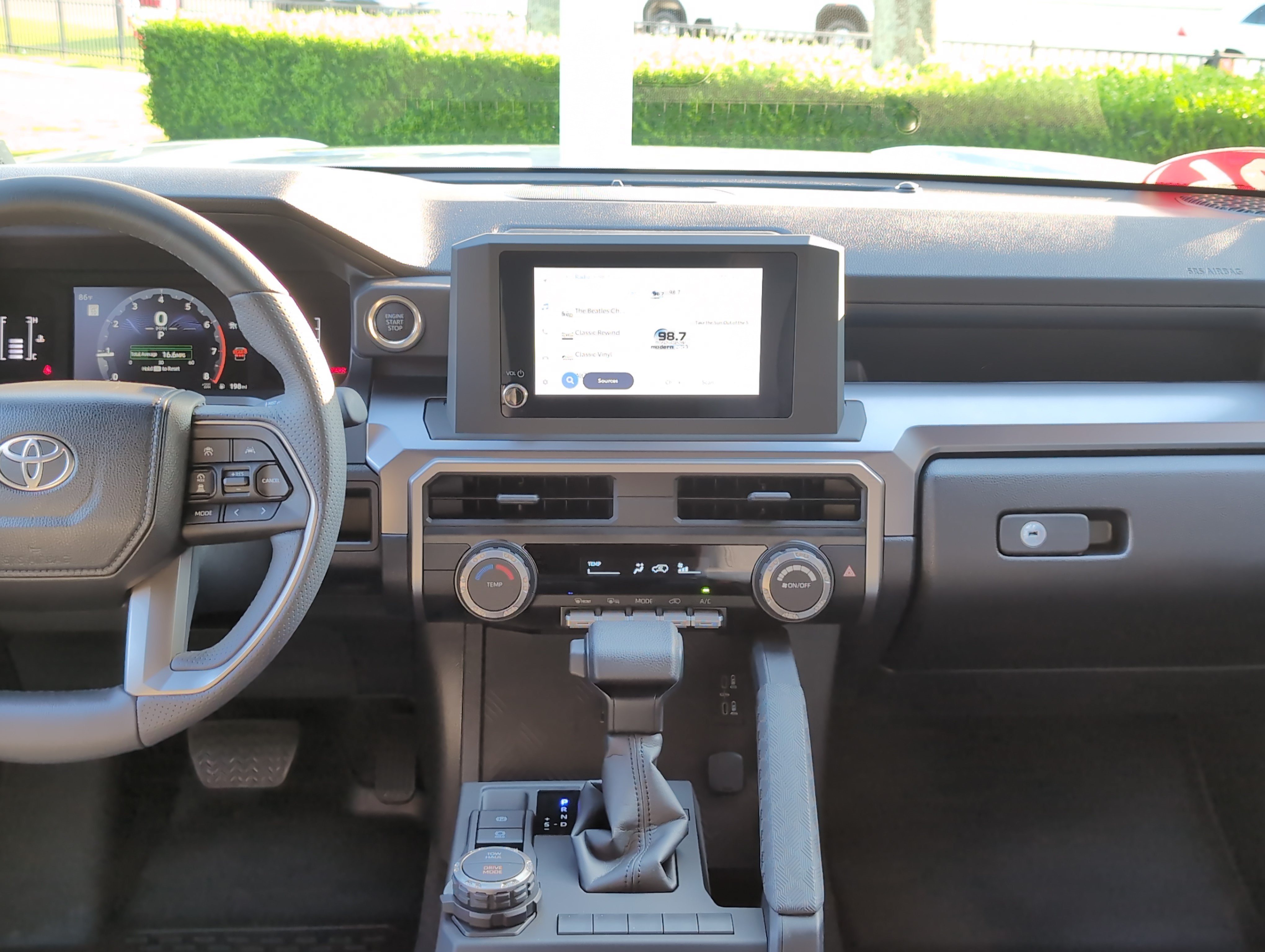 Certified 2026 Toyota 4Runner SR5 AWD/4WD image 29