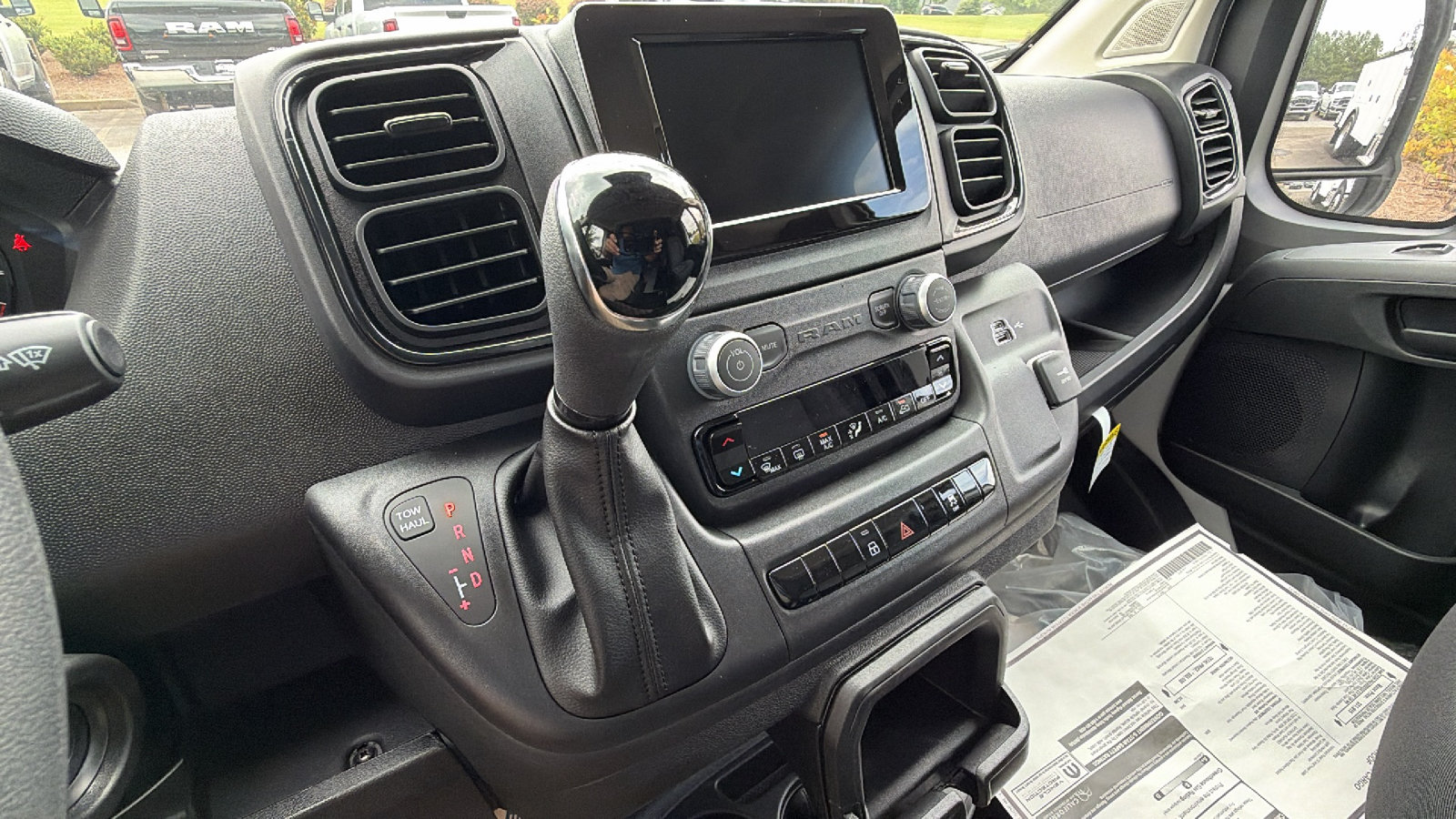 New 2026 RAM ProMaster 2500 w/ Convenience Group FWD image 23