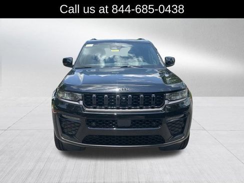 New 2026 Jeep Grand Cherokee Limited AWD/4WD image 2