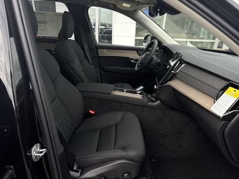 New 2026 Volvo XC90 B6 Plus w/ Protection Package Premier AWD/4WD image 29