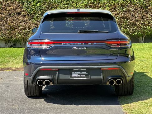 Certified 2023 Porsche Macan S AWD/4WD image 7