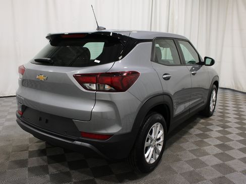 Used 2024 Chevrolet TrailBlazer LS w/ LS Confidence Package FWD image 29
