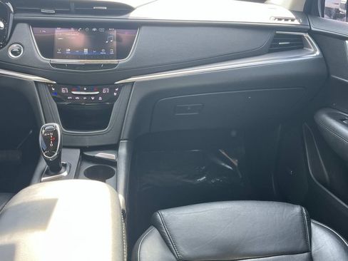 Used 2017 Cadillac XT5 Premium Luxury AWD/4WD image 14