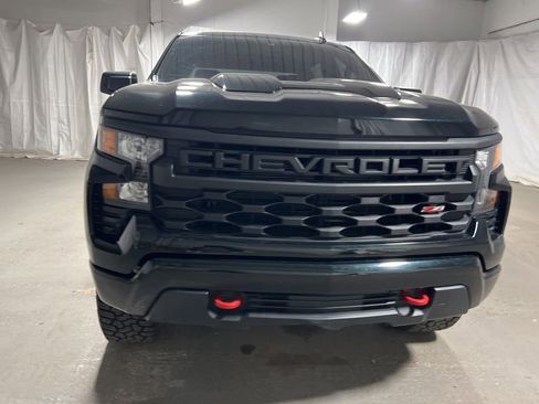 Used 2024 Chevrolet Silverado 1500 Custom Trail Boss AWD/4WD image 2