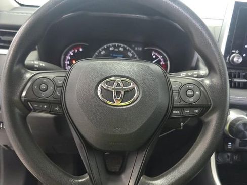 Used 2024 Toyota RAV4 LE AWD/4WD image 5