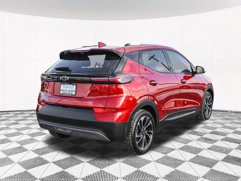 Used 2023 Chevrolet Bolt EUV Premier w/ Sun & Sound Package image 10