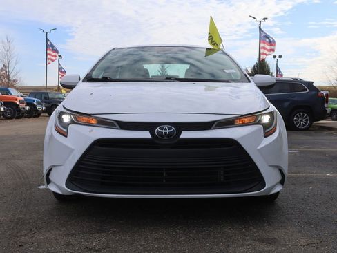 Used 2024 Toyota Corolla LE image 4